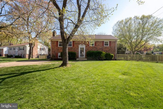 7800 HAYFIELD RD, Alexandria, VA 22315
