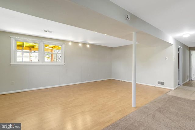 7800 HAYFIELD RD, Alexandria, VA 22315