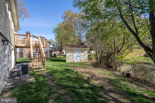 7800 HAYFIELD RD, Alexandria, VA 22315