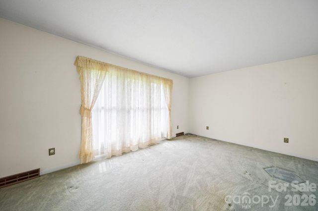 1008 Longview Drive, New London, NC 28127