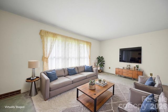 1008 Longview Drive, New London, NC 28127