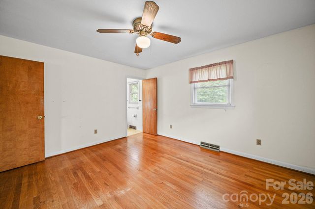 1008 Longview Drive, New London, NC 28127
