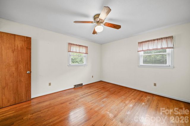 1008 Longview Drive, New London, NC 28127
