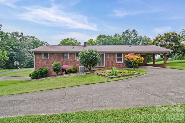 1008 Longview Drive, New London, NC 28127