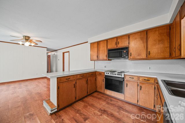 1008 Longview Drive, New London, NC 28127