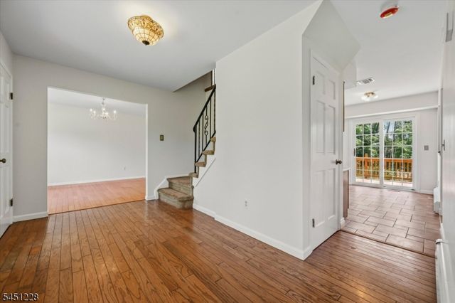 9 North Field Dr, Wantage Twp., NJ 07461