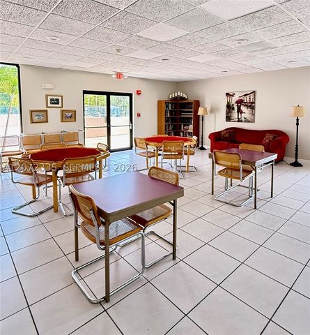 8520 SW 133rd Ave Rd 406, Miami, FL 33183