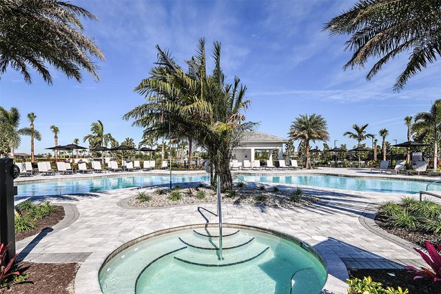 7391 MOONBEAM AVENUE, Sarasota, FL 34241