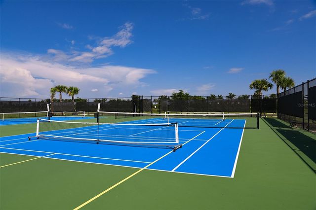 7391 MOONBEAM AVENUE, Sarasota, FL 34241