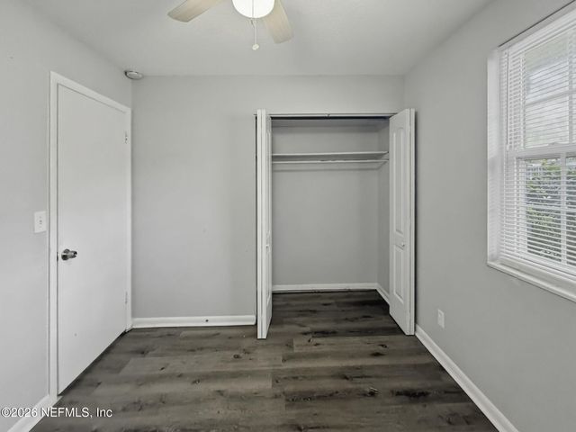 7632 HILLSIDE Drive, Jacksonville, FL 32221