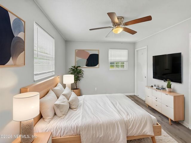 7632 HILLSIDE Drive, Jacksonville, FL 32221