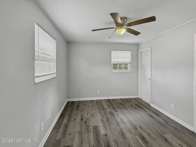 7632 HILLSIDE Drive, Jacksonville, FL 32221