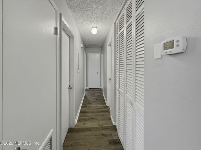 7632 HILLSIDE Drive, Jacksonville, FL 32221