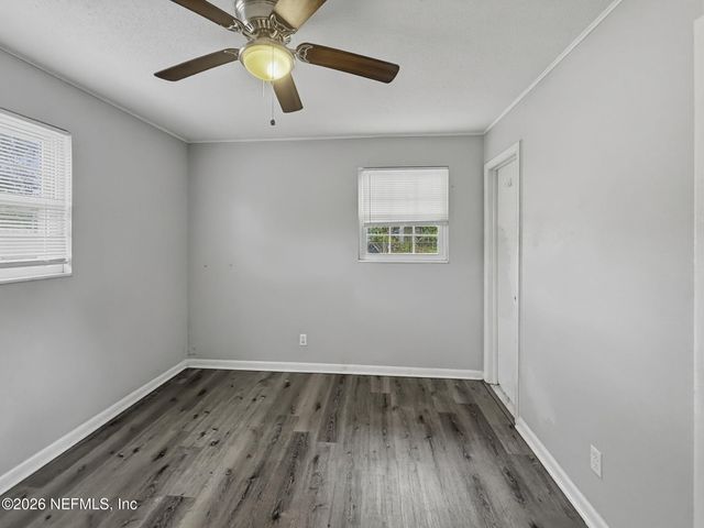 7632 HILLSIDE Drive, Jacksonville, FL 32221