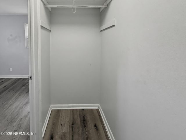 7632 HILLSIDE Drive, Jacksonville, FL 32221