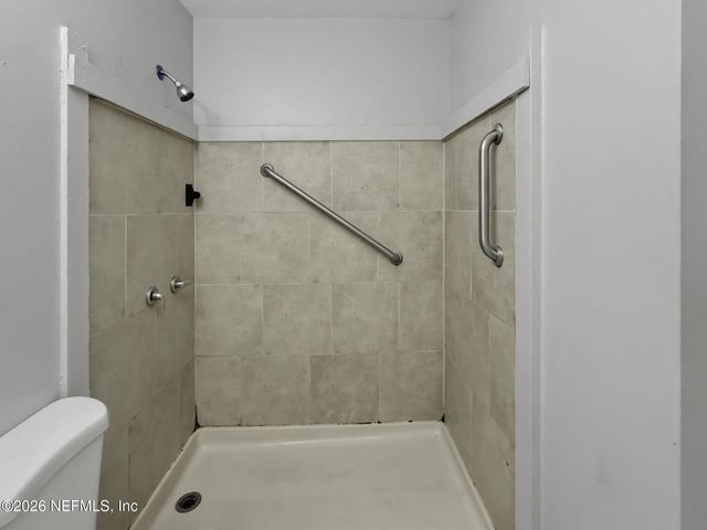 7632 HILLSIDE Drive, Jacksonville, FL 32221