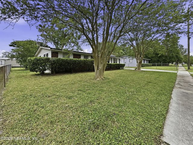 7632 HILLSIDE Drive, Jacksonville, FL 32221