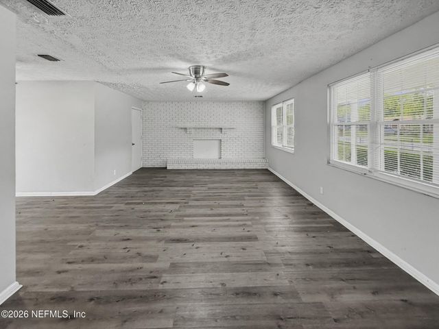 7632 HILLSIDE Drive, Jacksonville, FL 32221