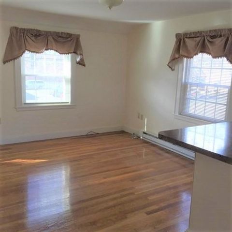 1068 Main 2, Walpole, MA 02081