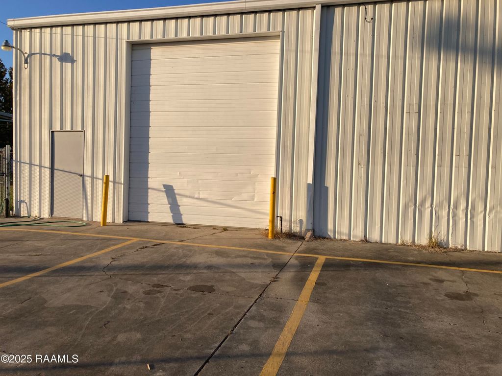 307 Amedee Drive B, Scott, LA 70583