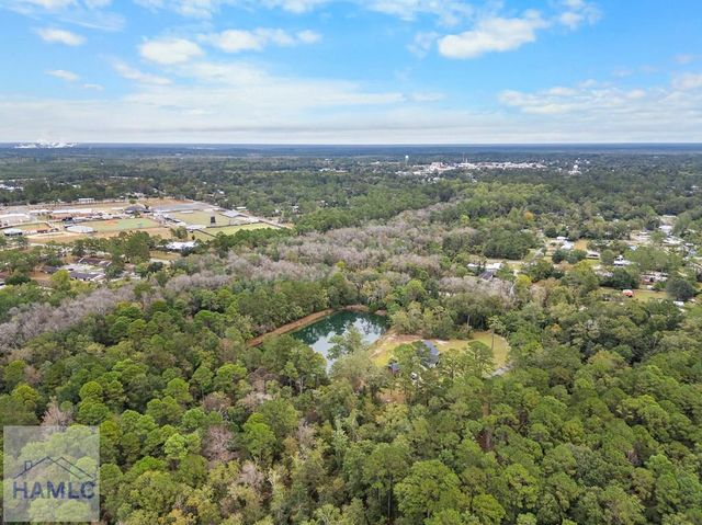 100 Morgan Drive, Jesup, GA 31545