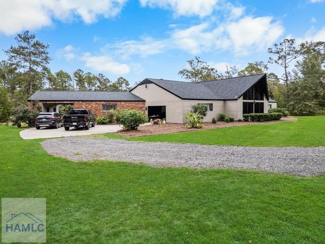 100 Morgan Drive, Jesup, GA 31545