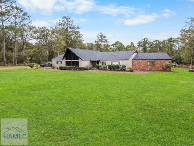100 Morgan Drive, Jesup, GA 31545