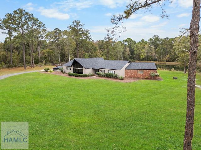 100 Morgan Drive, Jesup, GA 31545