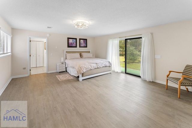 100 Morgan Drive, Jesup, GA 31545