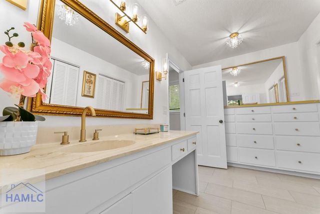 100 Morgan Drive, Jesup, GA 31545