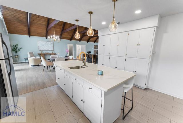 100 Morgan Drive, Jesup, GA 31545