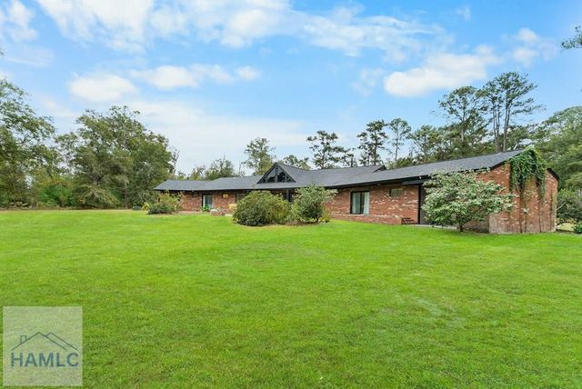 100 Morgan Drive, Jesup, GA 31545