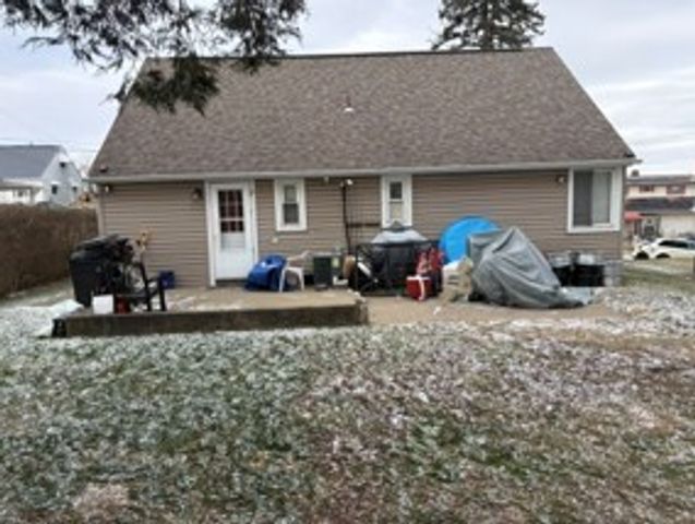 1120 Beverly Rd, Port Vue, PA 15133