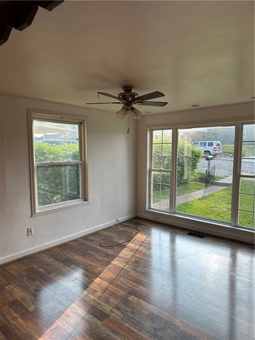 1120 Beverly Rd, Port Vue, PA 15133