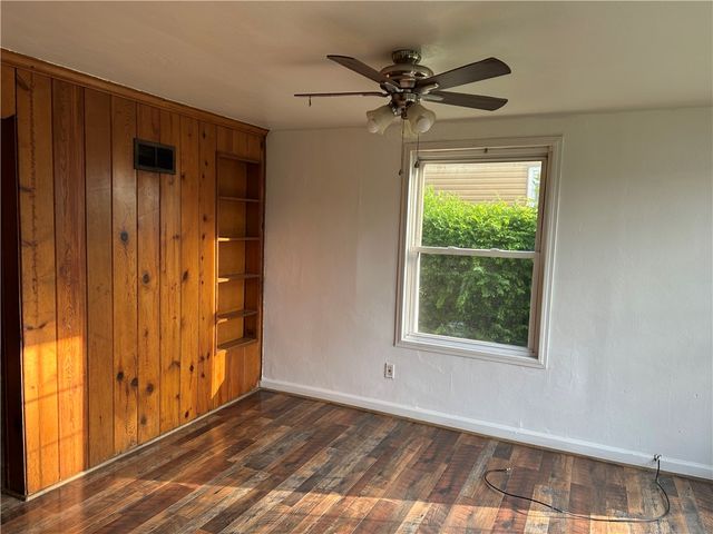 1120 Beverly Rd, Port Vue, PA 15133