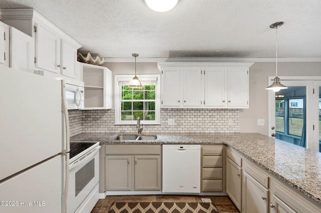879 Bricklanding Road SW, Shallotte, NC 28470
