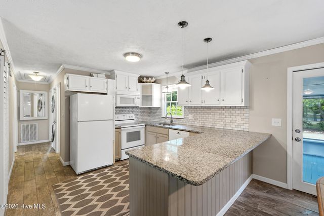 879 Bricklanding Road SW, Shallotte, NC 28470