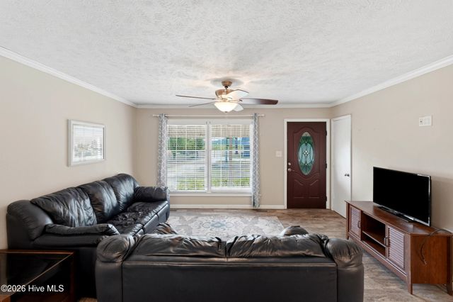 879 Bricklanding Road SW, Shallotte, NC 28470