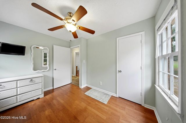 879 Bricklanding Road SW, Shallotte, NC 28470