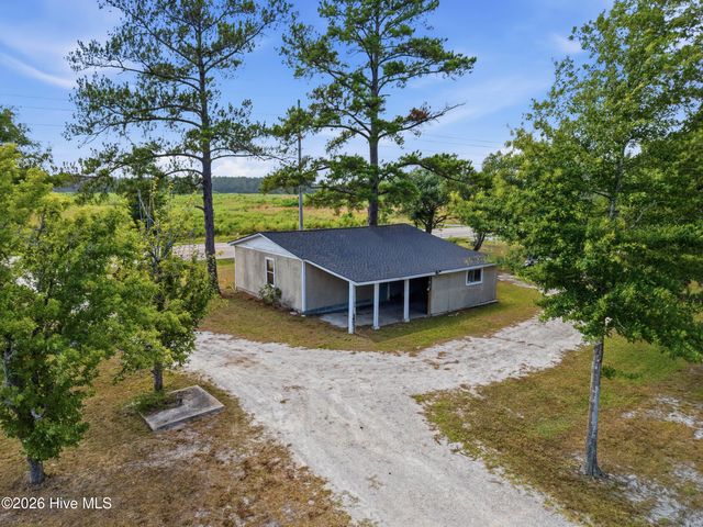 879 Bricklanding Road SW, Shallotte, NC 28470