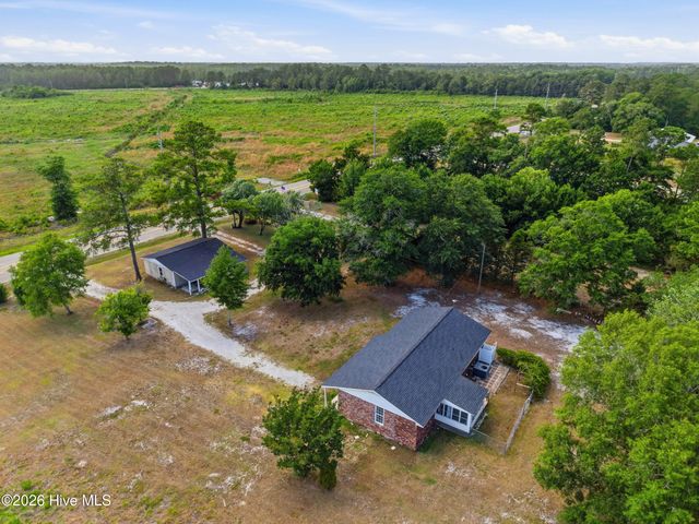 879 Bricklanding Road SW, Shallotte, NC 28470