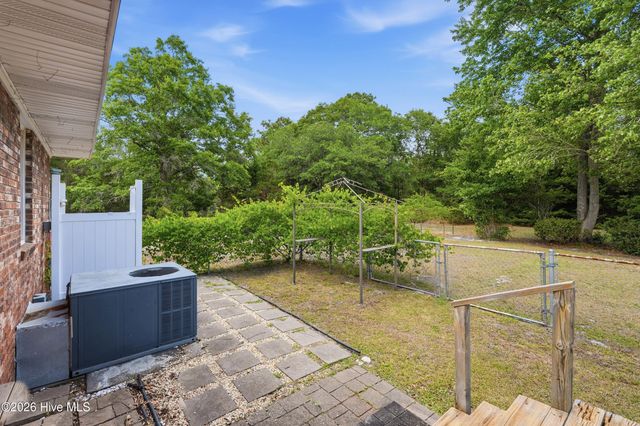 879 Bricklanding Road SW, Shallotte, NC 28470