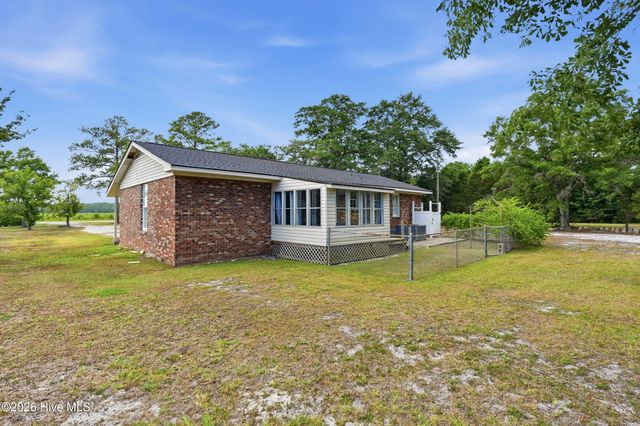879 Bricklanding Road SW, Shallotte, NC 28470