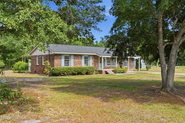 879 Bricklanding Road SW, Shallotte, NC 28470