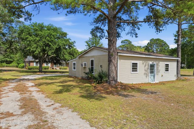 879 Bricklanding Road SW, Shallotte, NC 28470