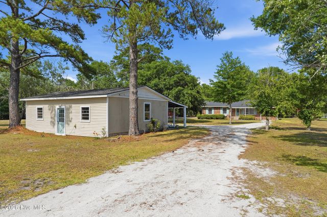 879 Bricklanding Road SW, Shallotte, NC 28470