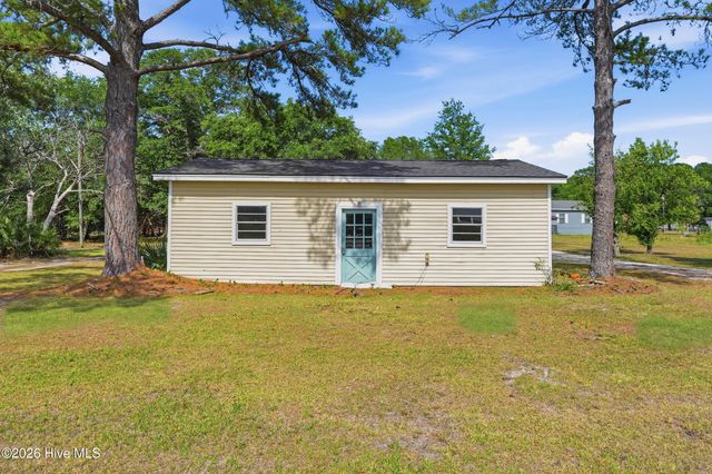 879 Bricklanding Road SW, Shallotte, NC 28470