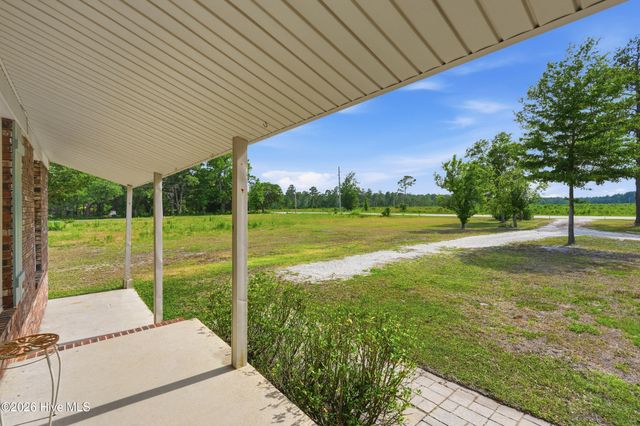 879 Bricklanding Road SW, Shallotte, NC 28470