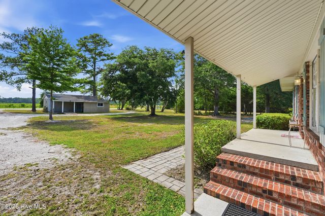 879 Bricklanding Road SW, Shallotte, NC 28470