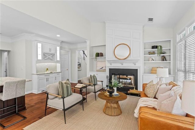5495 Oxford Chase Way, Atlanta, GA 30338